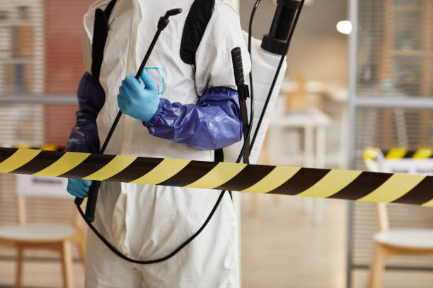 Professional Biohazard technician working in Dallas, TX